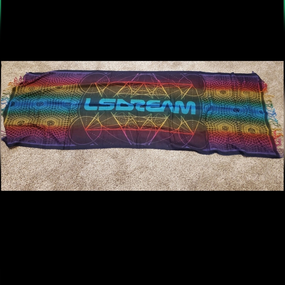 LSDREAM Pashmina